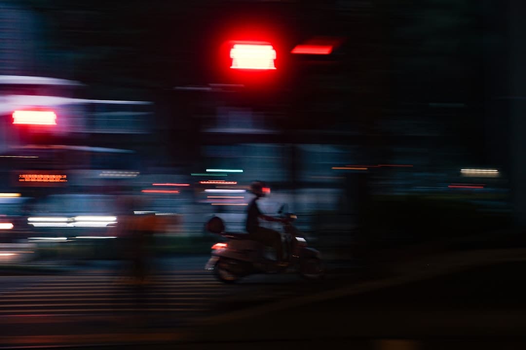 沪指涨近1% 重回3800点